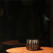 MANAKARA ПОДСВЕЧНИК GUAXS , ЦВЕТ: ИНДИГО(СИНИЙ)/ДЫМЧАТОСЕРЫЙ 1711INGY MANAKARA ПОДСВЕЧНИК GUAXS , ЦВЕТ: ИНДИГО(СИНИЙ)/ДЫМЧАТОСЕРЫЙ 1711INGY