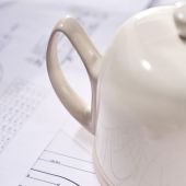 Набор Чайник на 4 чашки 700 мл., SALAM MONOCHROME ROSE NUDE и 2 кружки 250 мл., empileo розовый , DEGRENNE. 244006